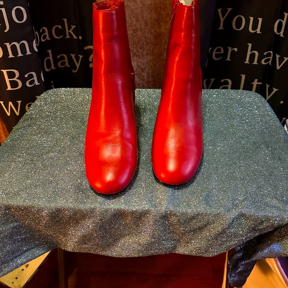 Red low heeled ankle boots!  NEVER WORN!!